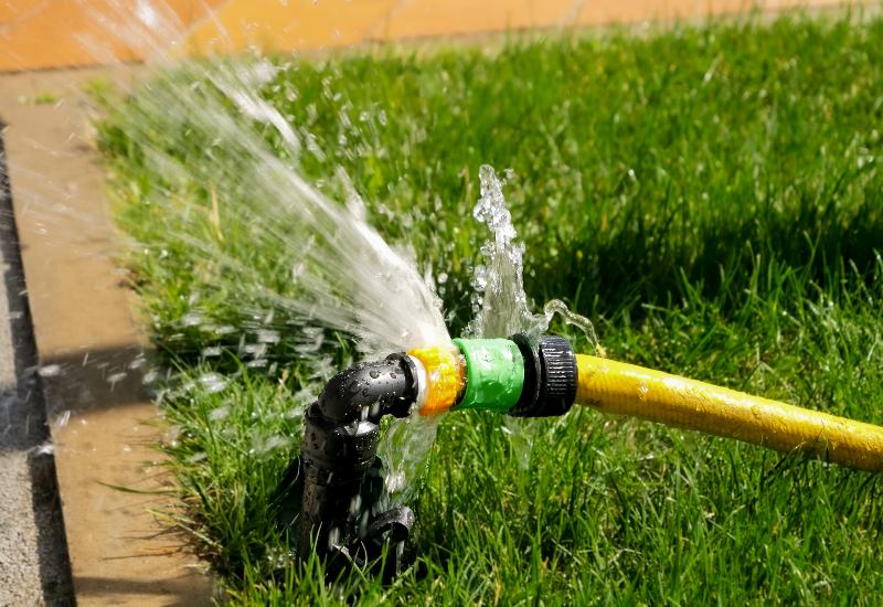 Water leak through hose pipe